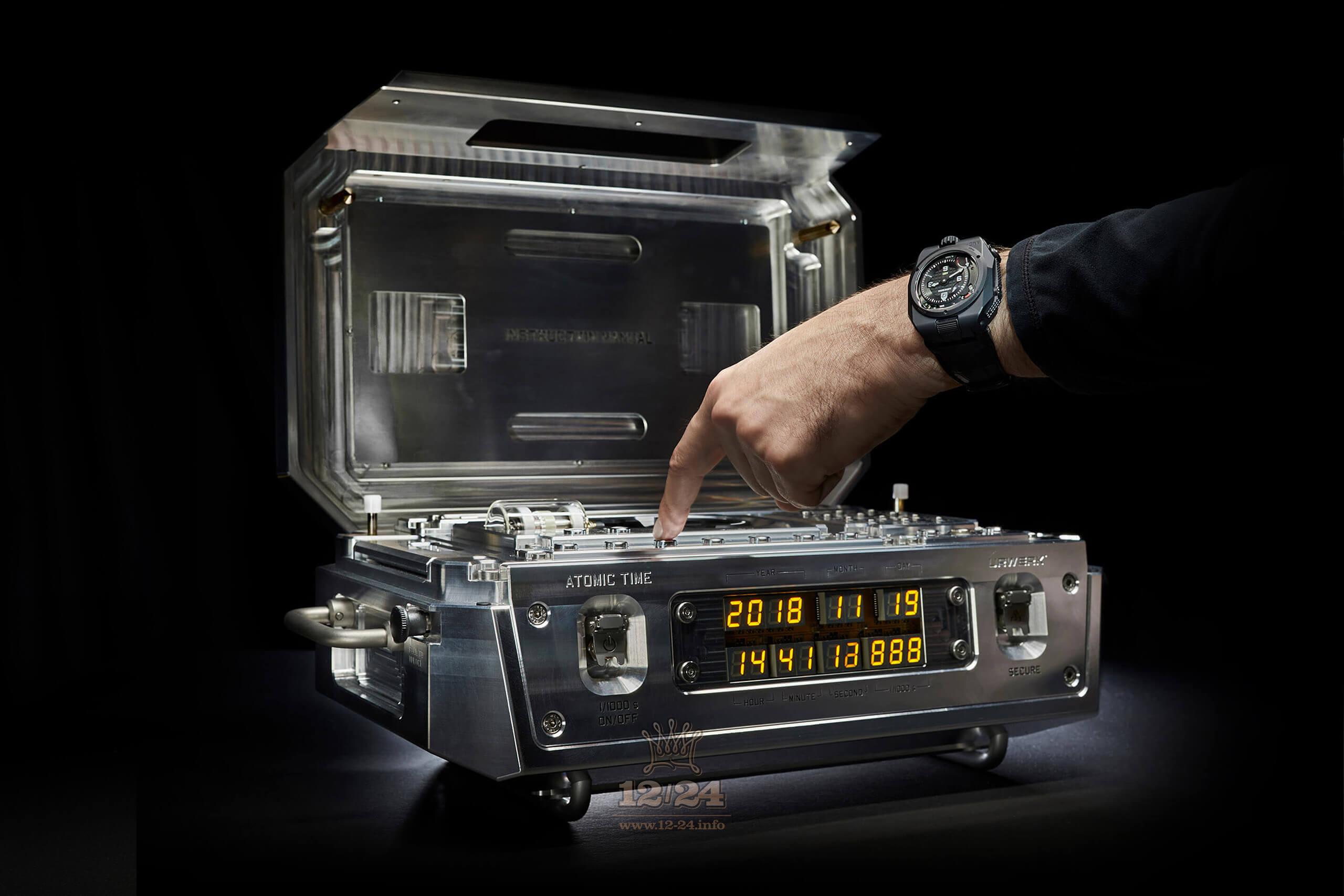 Urwerk UR-111C